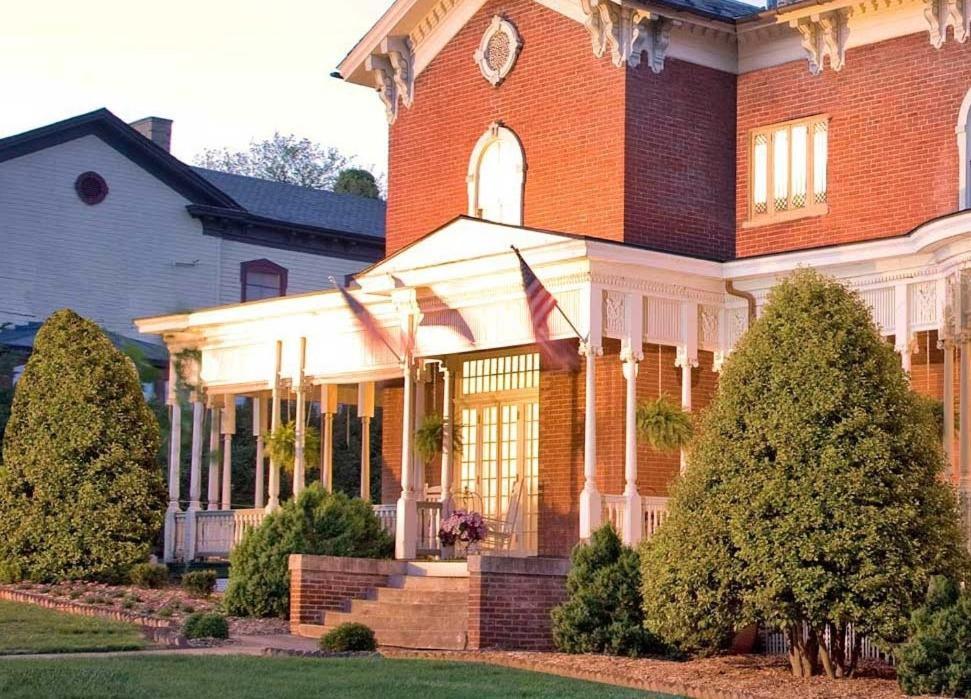 The Carriage House Inn B&B Линчберг Экстерьер фото